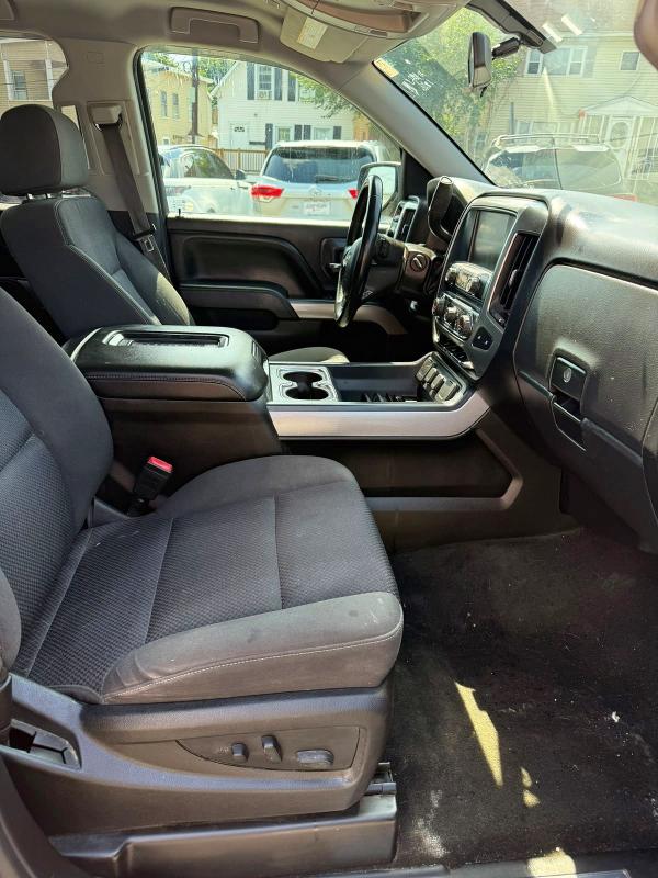 Продаж на аукціоні авто 2017 Chevrolet Silverado, vin: 1GCVKREC8HZ243781, номер лоту: 63797456