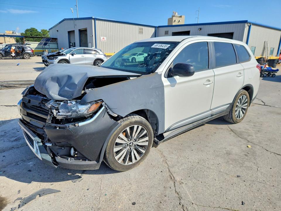 2020 Mitsubishi Outlander მანქანა იყიდება აუქციონზე, vin: JA4AD2A3XLZ003253, აუქციონის ნომერი: 66106436