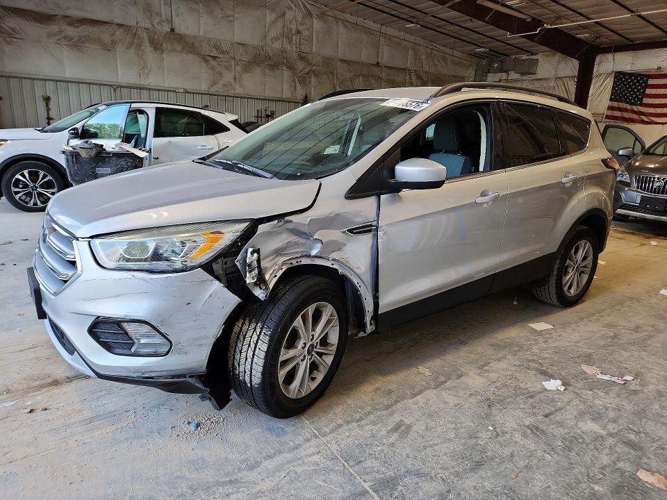 Auction sale of the 2017 Ford Escape, vin: 1FMCU0GD1HUC61552, lot number: 65575576