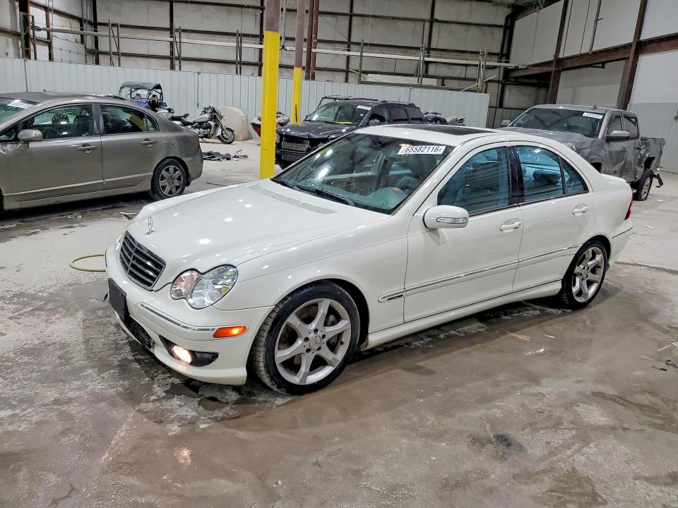 2007 Mercedes-benz C მანქანა იყიდება აუქციონზე, vin: WDBRF52H47F927935, აუქციონის ნომერი: 65582116