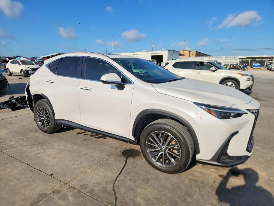 64567756 :رقم المزاد ، 2T2GGCEZ3NC012977 vin ، 2022 Lexus Nx مزاد بيع
