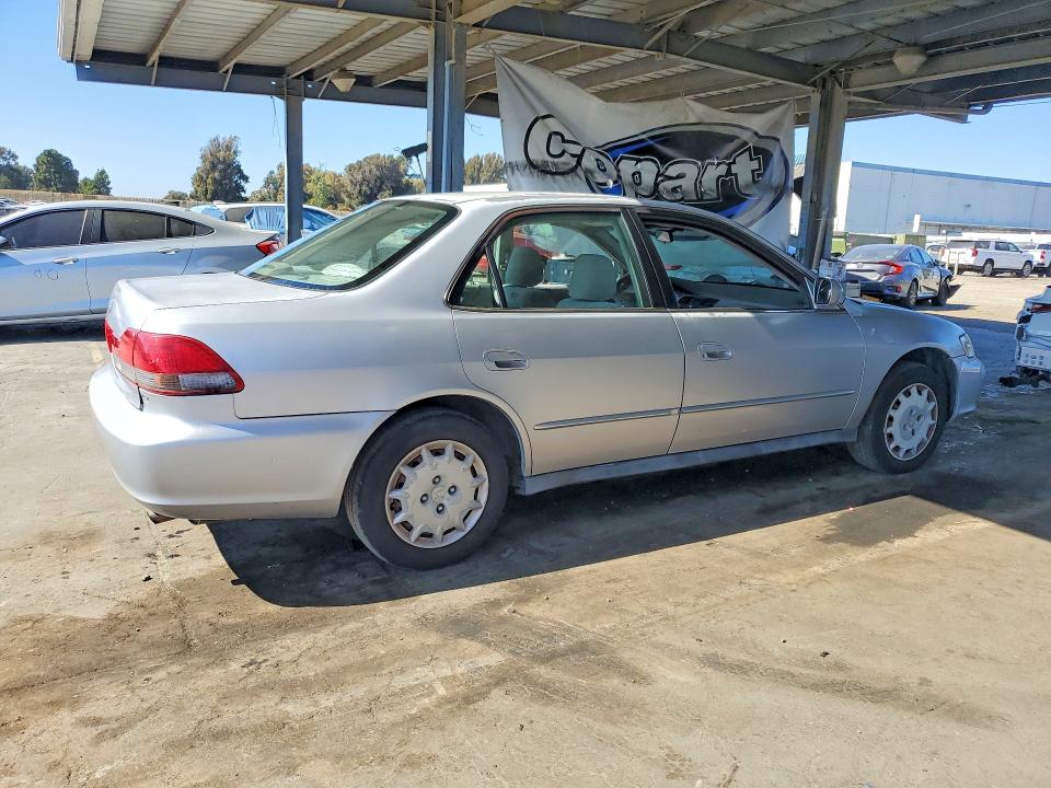 2002 Honda Accord მანქანა იყიდება აუქციონზე, vin: 3HGCG665X2G706794, აუქციონის ნომერი: 64104606