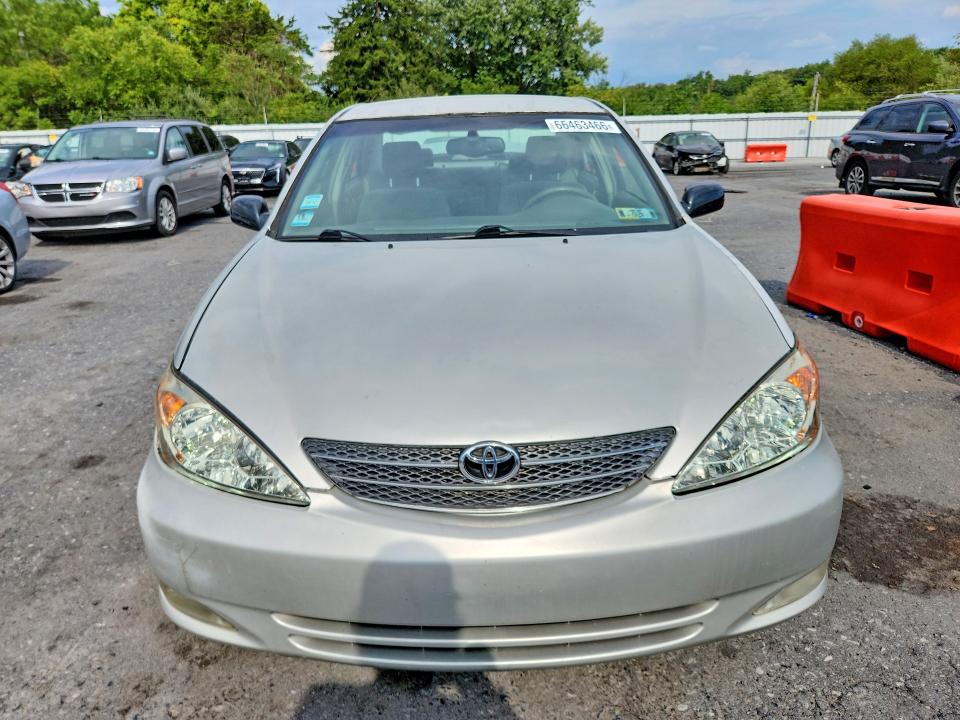 66463466 :رقم المزاد ، 4T1BE30K63U172698 vin ، 2003 Toyota Camry مزاد بيع