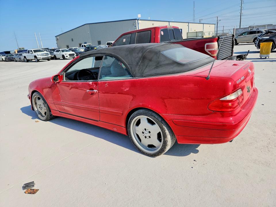 63221336 :رقم المزاد ، WDBLK65G3YT039271 vin ، 2000 Mercedes-benz Clk مزاد بيع
