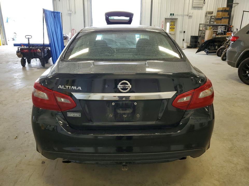 Продажа на аукционе авто 2018 Nissan Altima, vin: 1N4AL3AP9JC179833, номер лота: 64272396