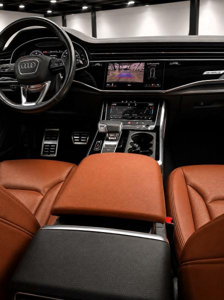 66658416 :رقم المزاد ، WA1BVAF14MD006957 vin ، 2021 Audi Q8 مزاد بيع