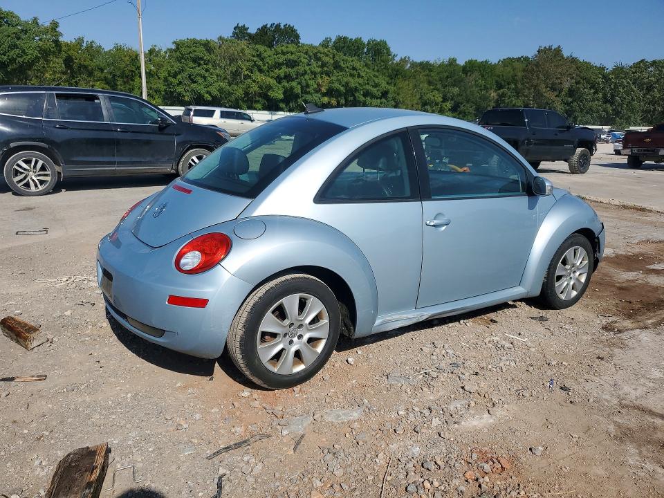 2010 Volkswagen New Beetle მანქანა იყიდება აუქციონზე, vin: 3VWPW3AG7AM012085, აუქციონის ნომერი: 64510936