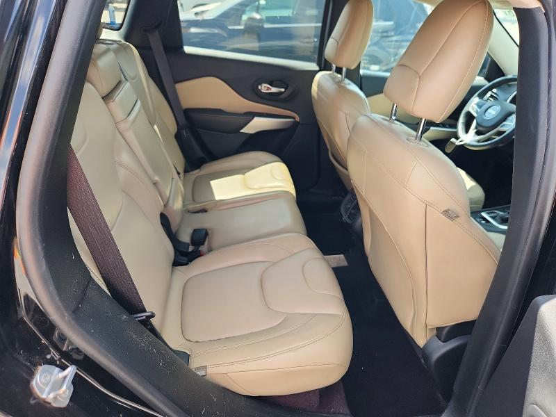 64852016 :رقم المزاد ، 1C4PJMDS2HW584750 vin ، 2017 Jeep Cherokee مزاد بيع