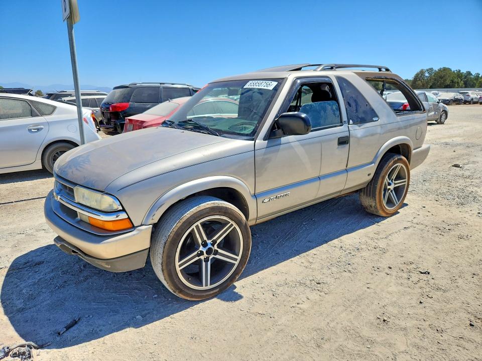 65858756 :رقم المزاد ، 1GNCT18W52K142894 vin ، 2002 Chevrolet Blazer مزاد بيع