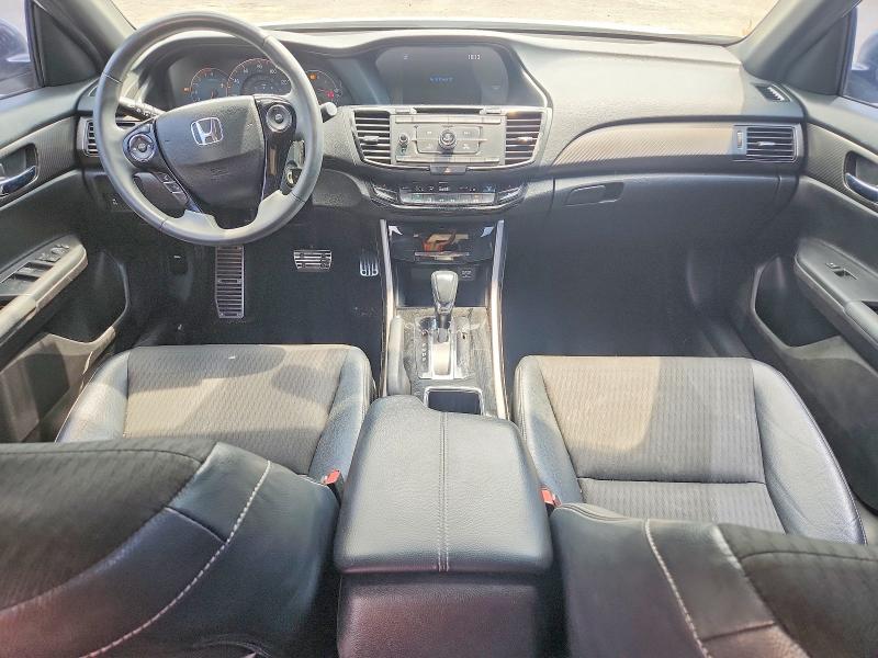 63286186 :رقم المزاد ، 1HGCR2F52HA130712 vin ، 2017 Honda Accord مزاد بيع