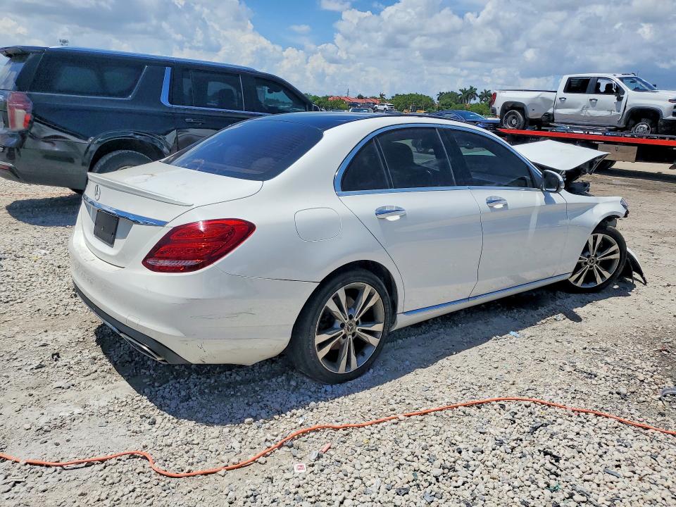2018 Mercedes-benz C მანქანა იყიდება აუქციონზე, vin: WDDWF4JB6JR323603, აუქციონის ნომერი: 67017286