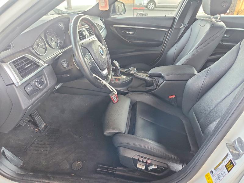 64752586 :رقم المزاد ، WBA8B9G35HNU51924 vin ، 2017 Bmw 3 Series 330i مزاد بيع