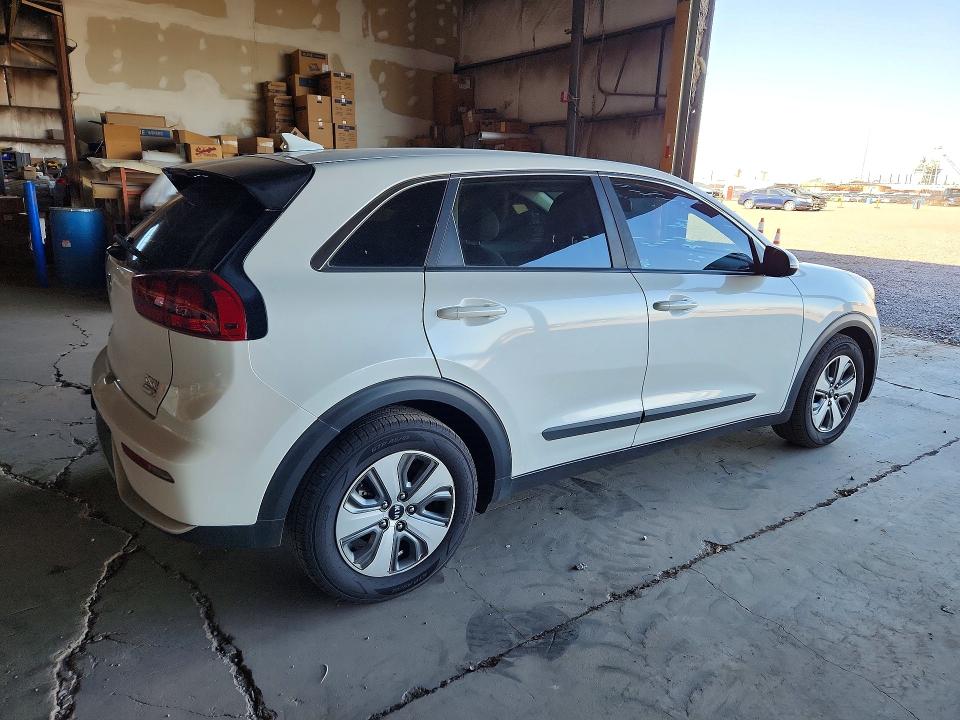 65487176 :رقم المزاد ، KNDCB3LC4K5265153 vin ، 2019 Kia Niro مزاد بيع