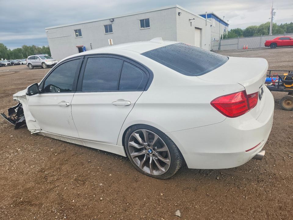 65697436 :رقم المزاد ، WBA3C3C55EF985281 vin ، 2014 Bmw 320 مزاد بيع