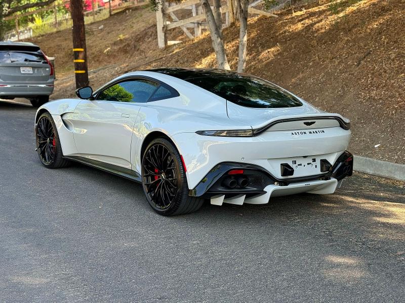 67555896 :رقم المزاد ، SCFSMGAW6PGN07660 vin ، 2023 Aston Martin Vantage مزاد بيع