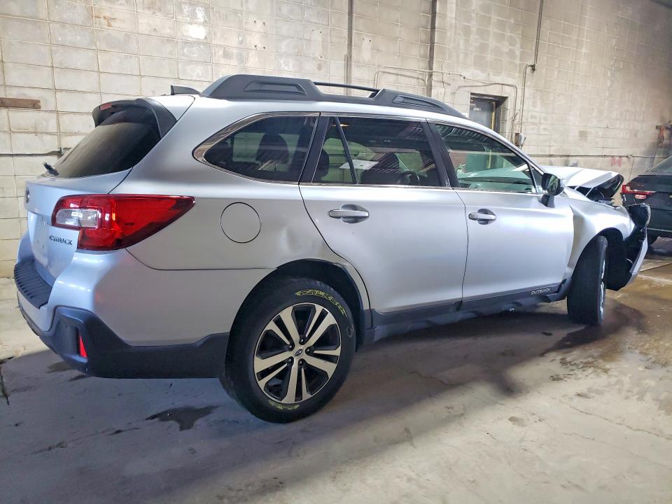 2018 Subaru Outback მანქანა იყიდება აუქციონზე, vin: 4S4BSANC7J3388402, აუქციონის ნომერი: 65350116