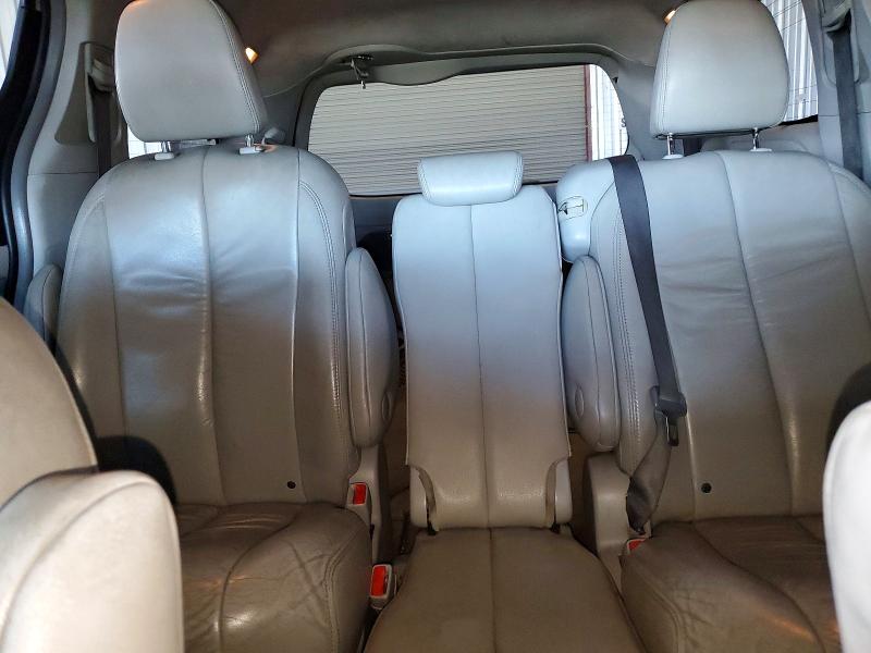 2011 Toyota Sienna მანქანა იყიდება აუქციონზე, vin: 5TDYK3DC7BS173842, აუქციონის ნომერი: 65679196