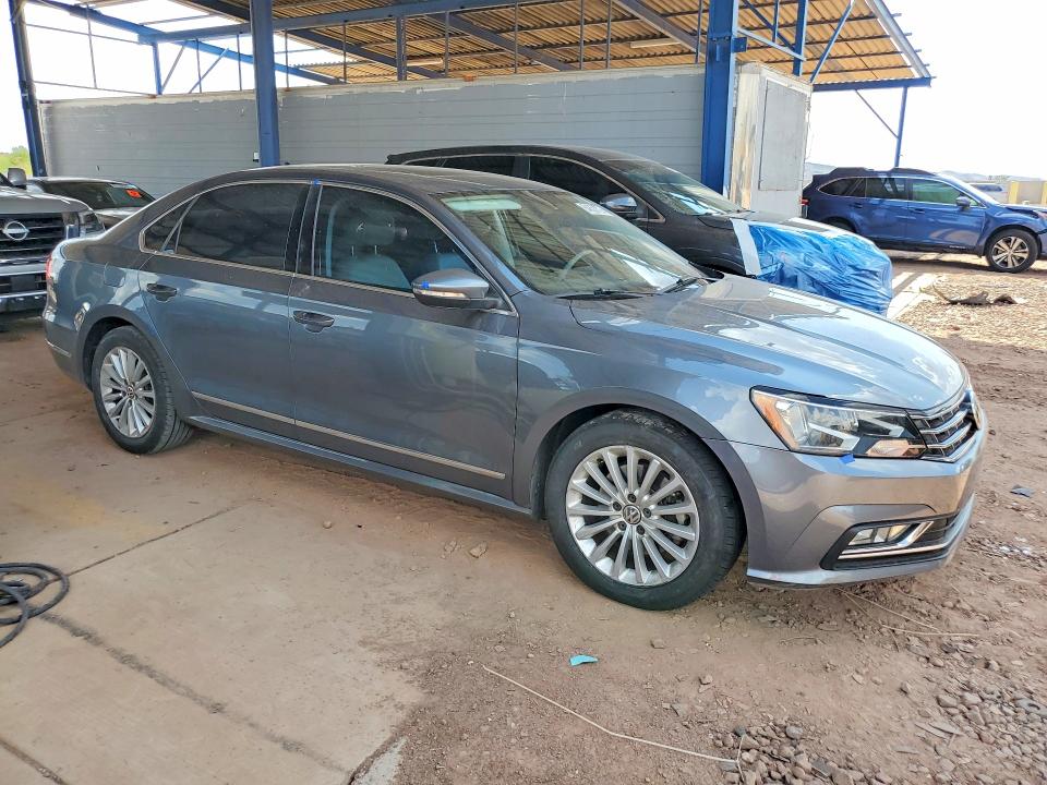 64835766 :رقم المزاد ، 1VWBT7A33GC045277 vin ، 2016 Volkswagen Passat مزاد بيع