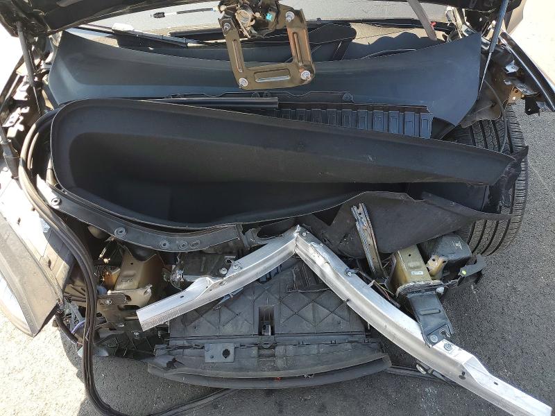 63947236 :رقم المزاد ، 7SAXCBE57PF422075 vin ، 2023 Tesla Model X مزاد بيع