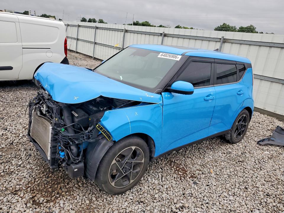 2023 Kia Soul მანქანა იყიდება აუქციონზე, vin: KNDJ33AU8P7210149, აუქციონის ნომერი: 64026906
