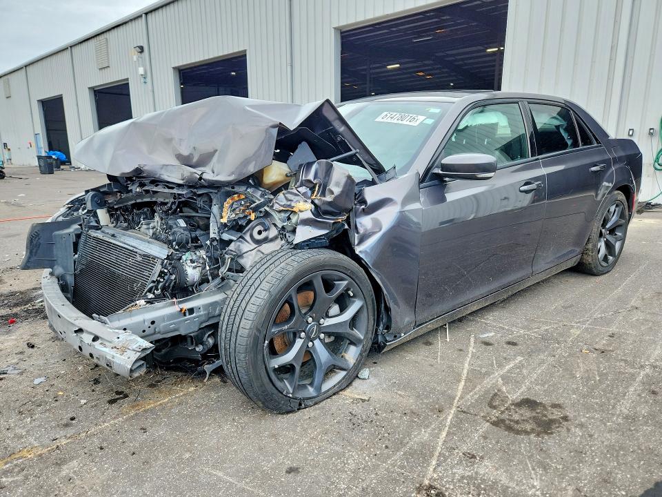 61478016 :رقم المزاد ، 2C3CCABG7PH565506 vin ، 2023 Chrysler 300 مزاد بيع