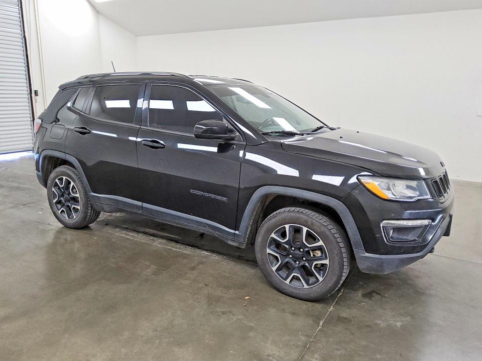 2020 Jeep Compass მანქანა იყიდება აუქციონზე, vin: 3C4NJDAB3LT197327, აუქციონის ნომერი: 66357176