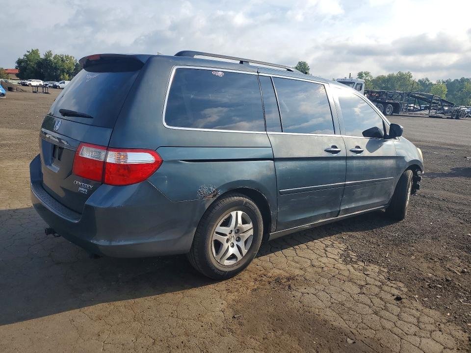 66067706 :رقم المزاد ، 5FNRL38645B050885 vin ، 2005 Honda Odyssey مزاد بيع