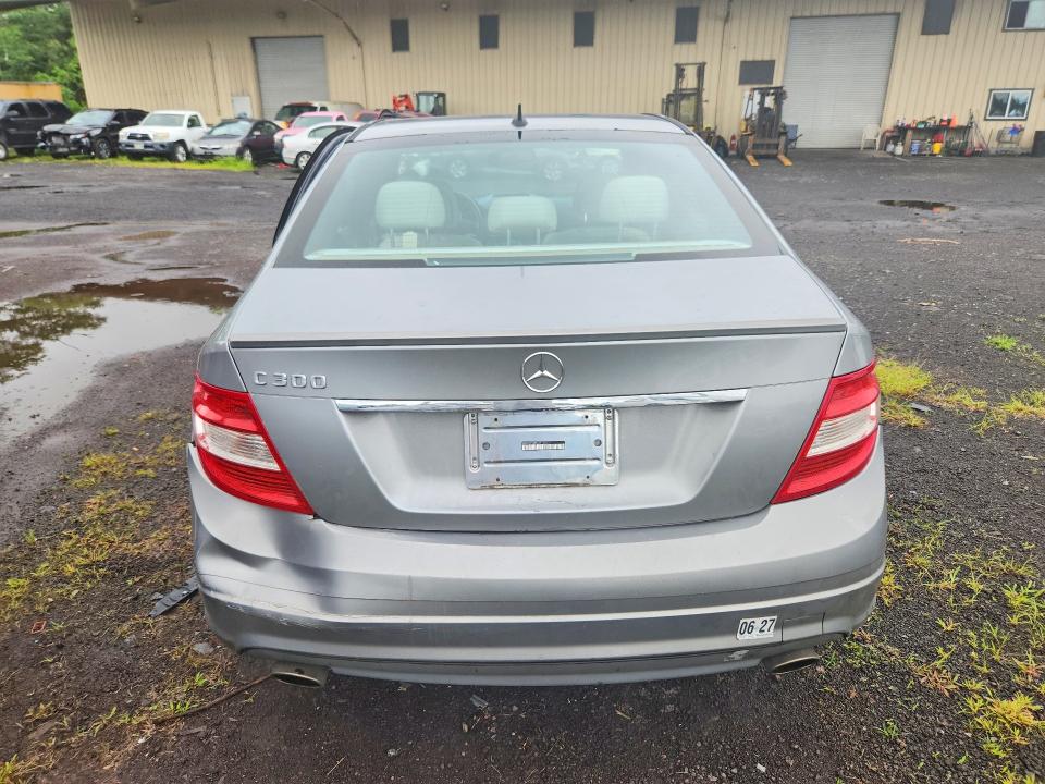 64378036 :رقم المزاد ، WDDGF5EB5AR102031 vin ، 2010 Mercedes-benz C مزاد بيع