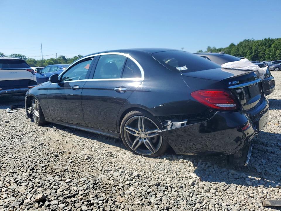 63510466 :رقم المزاد ، WDDZF4KBXJA328460 vin ، 2018 Mercedes-benz E مزاد بيع