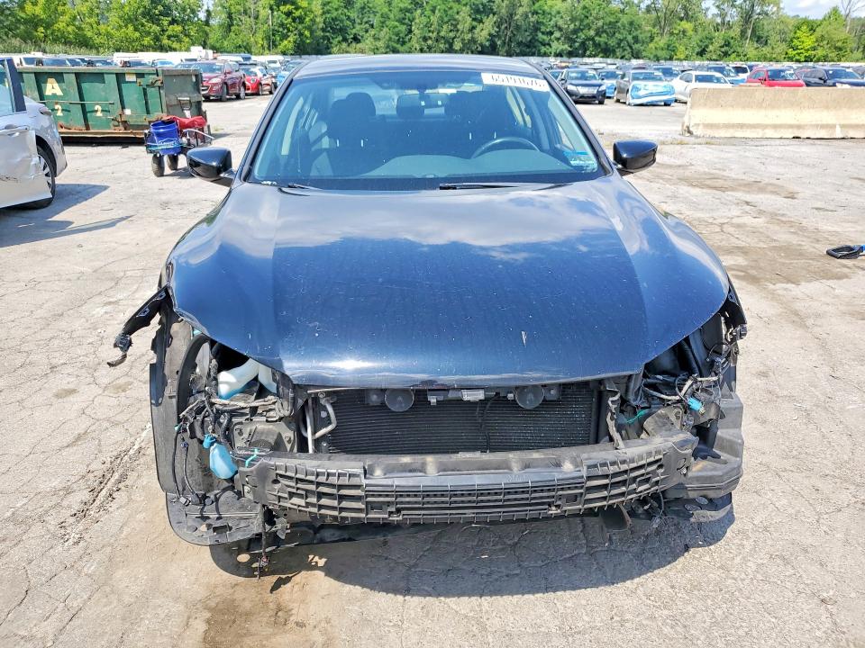 65191676 :رقم المزاد ، 1HGCR2E52FA117473 vin ، 2015 Honda Accord مزاد بيع