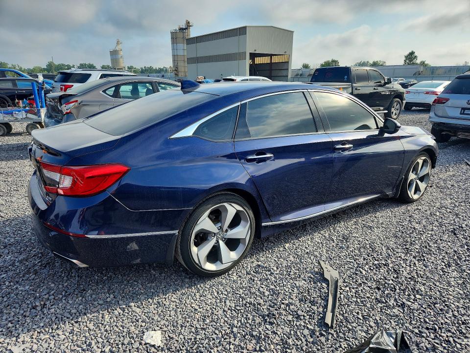 Aukcja sprzedaży 2018 Honda Accord, vin: 1HGCV2F97JA045711, numer aukcji: 66774866