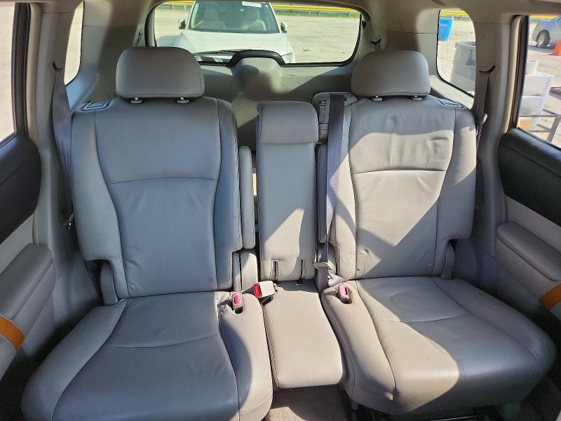 64980126 :رقم المزاد ، JTEJW3EH1A2047588 vin ، 2010 Toyota Highlander مزاد بيع