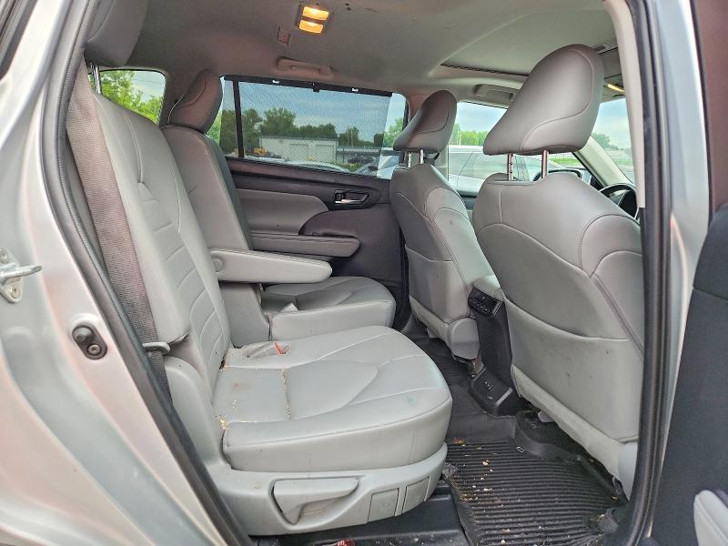 Продаж на аукціоні авто 2022 Toyota Highlander, vin: 5TDGZRBH7NS582422, номер лоту: 65127336