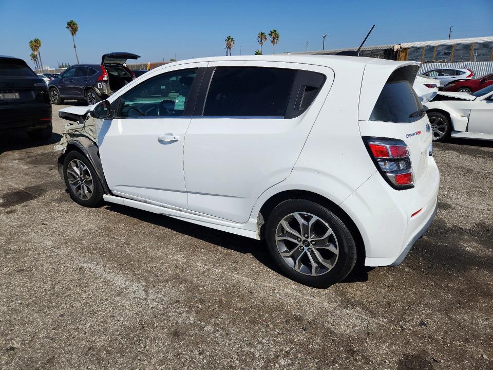 67183266 :رقم المزاد ، 1G1JD6SB1J4125697 vin ، 2018 Chevrolet Sonic مزاد بيع