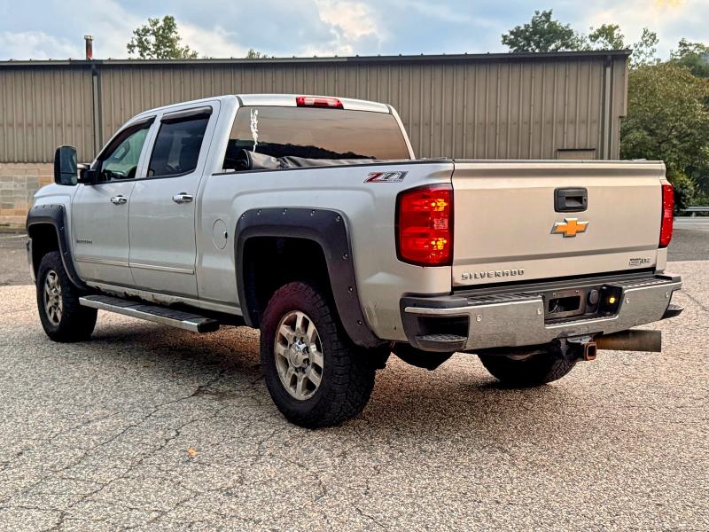 65583956 :رقم المزاد ، 1GC1KWE84FF133897 vin ، 2015 Chevrolet Silverado مزاد بيع