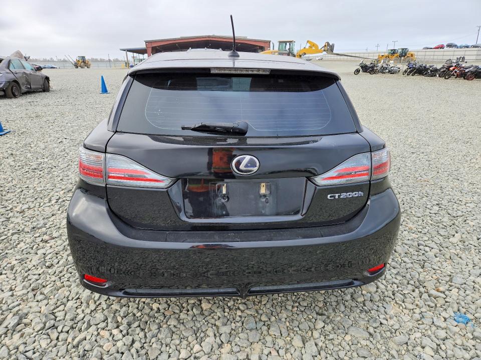 64413526 :رقم المزاد ، JTHKD5BH2B2005574 vin ، 2011 Lexus Ct مزاد بيع