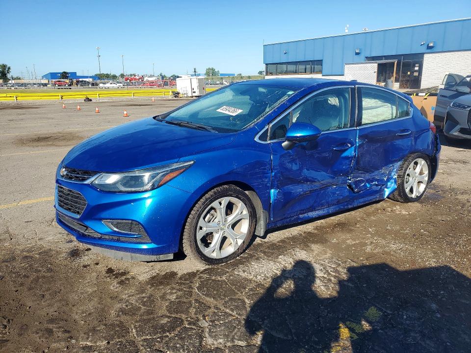 65904366 :رقم المزاد ، 3G1BF6SM5HS508598 vin ، 2017 Chevrolet Cruze مزاد بيع