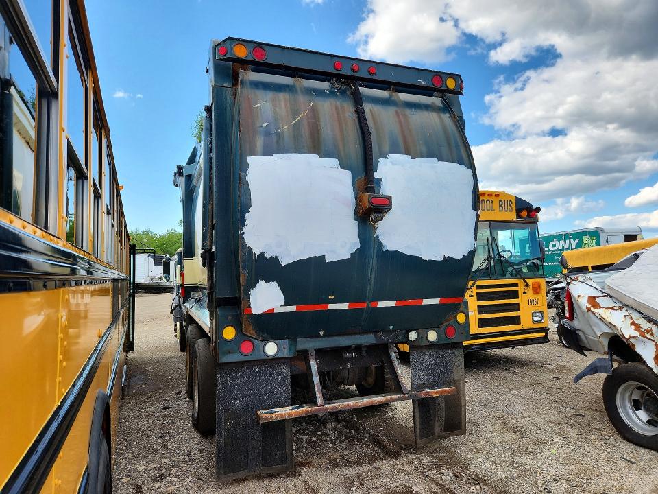 63712336 :رقم المزاد ، 1M2AC08C57M012976 vin ، 2007 Mack Le613 مزاد بيع