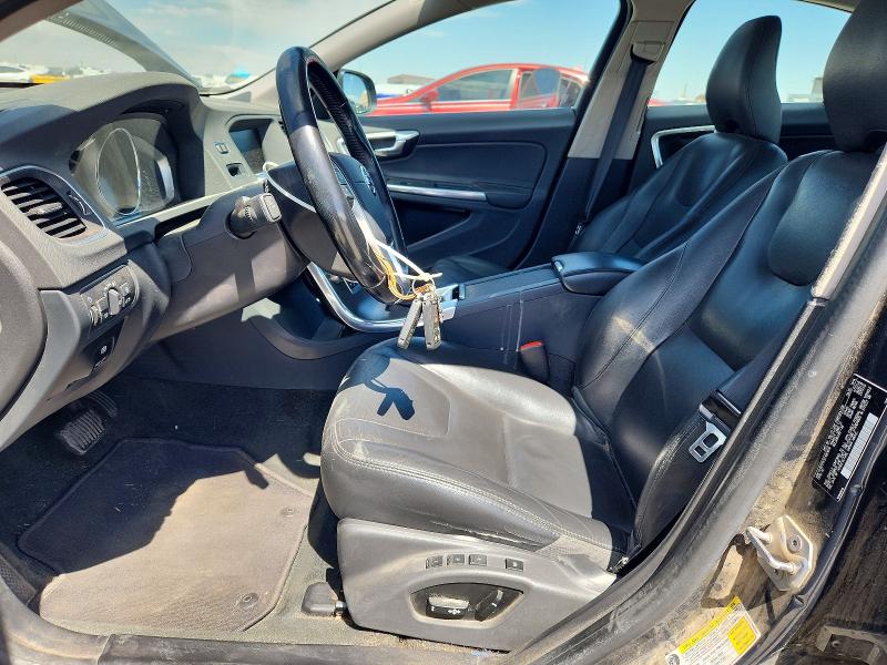 66319736 :رقم المزاد ، YV1612TK5F1351578 vin ، 2015 Volvo S60 مزاد بيع