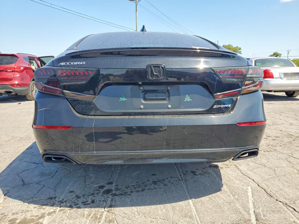 66286296 :رقم المزاد ، 1HGCV1F31JA182519 vin ، 2018 Honda Accord مزاد بيع