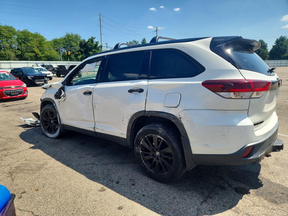 Auction sale of the 2019 Toyota Highlander, vin: 5TDJZRFH5KS973080, lot number: 63264346