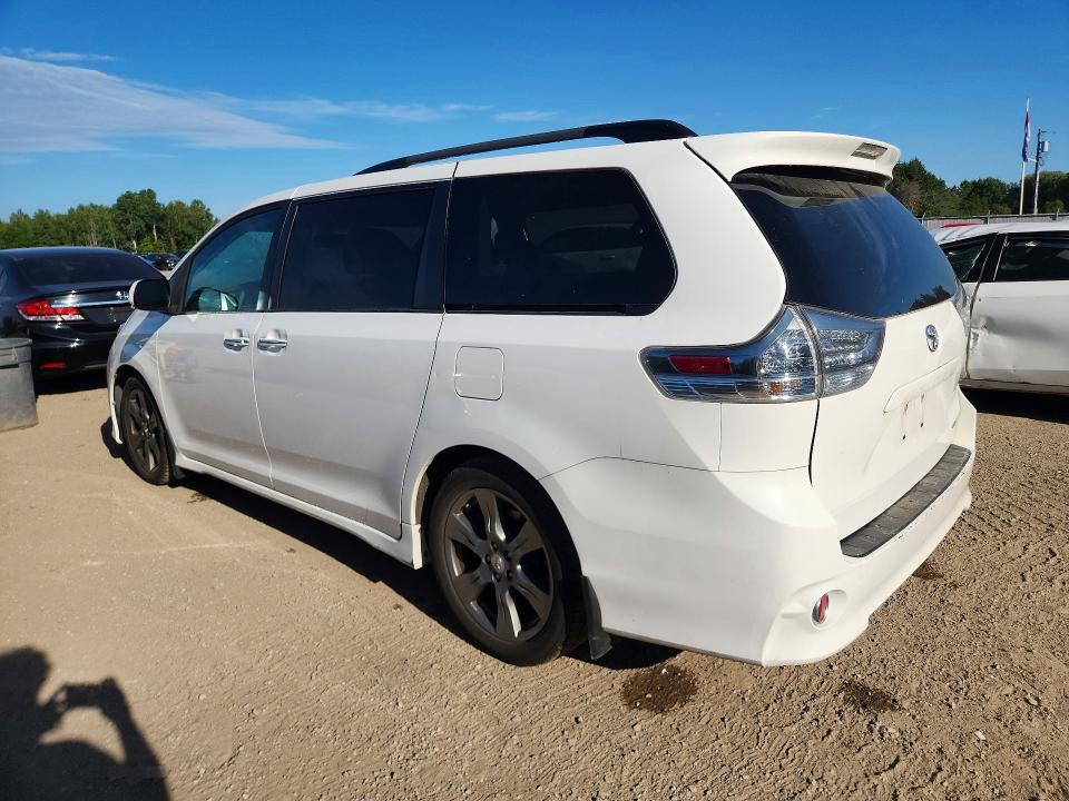 66057326 :رقم المزاد ، 5TDXZ3DCXHS861396 vin ، 2017 Toyota Sienna مزاد بيع