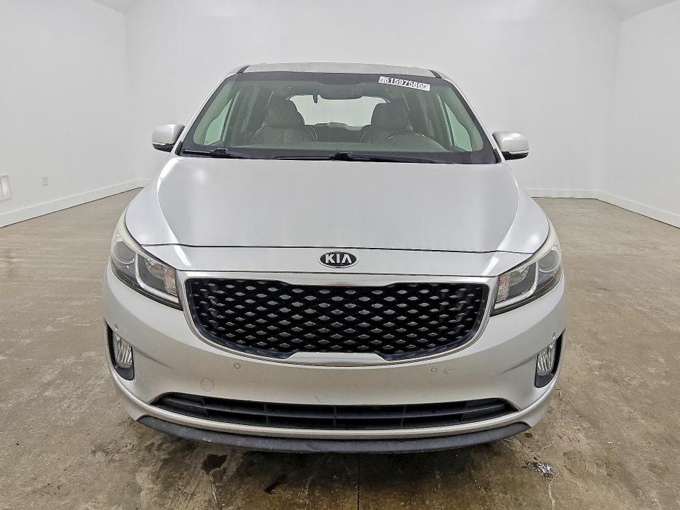 61597586 :رقم المزاد ، KNDMC5C15J6348093 vin ، 2018 Kia Sedona مزاد بيع