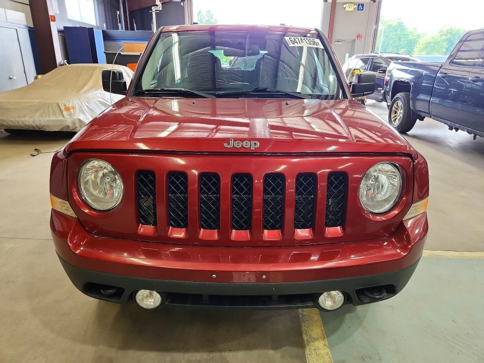 64741356 :رقم المزاد ، 1C4NJRFB8HD159675 vin ، 2017 Jeep Patriot مزاد بيع
