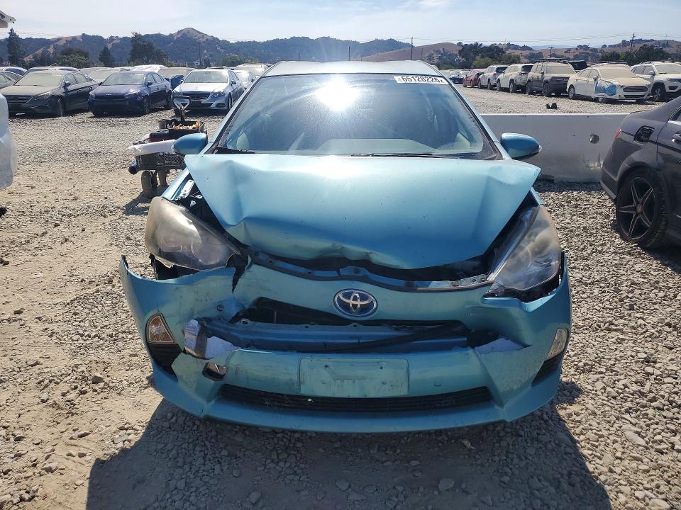 Продажа на аукционе авто 2013 Toyota Prius C, vin: JTDKDTB33D1054799, номер лота: 65128226