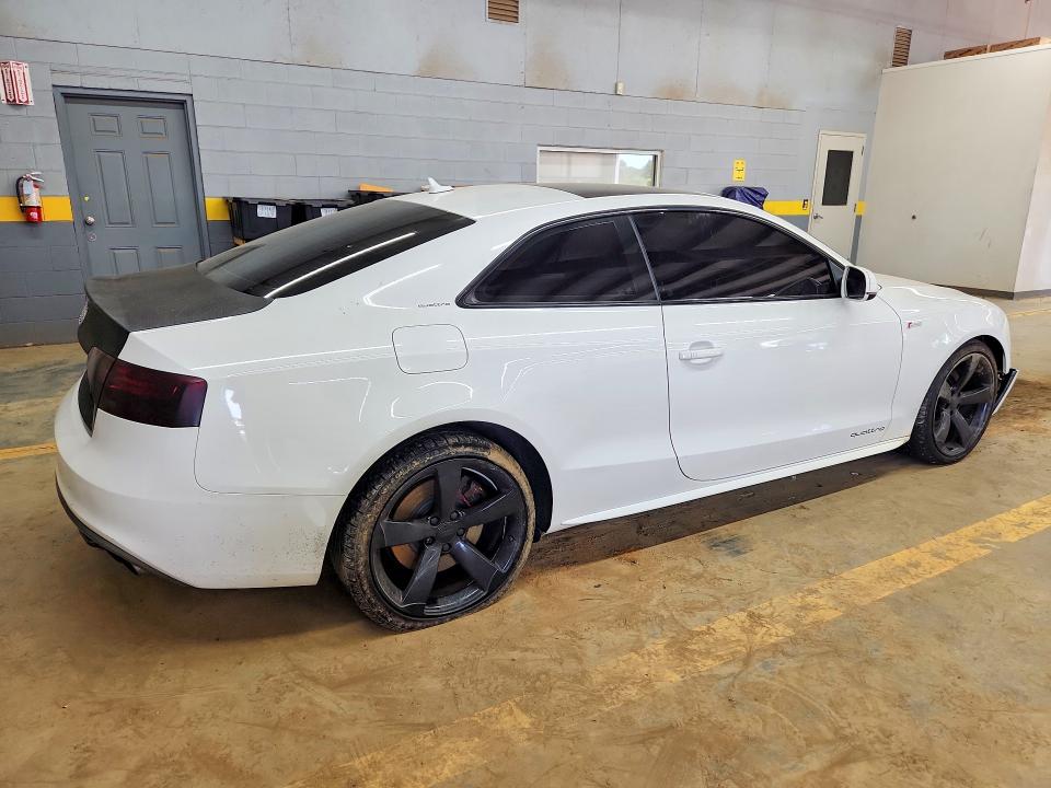 Продажа на аукционе авто 2015 Audi S5, vin: WAUCGAFR7FA012005, номер лота: 66617486