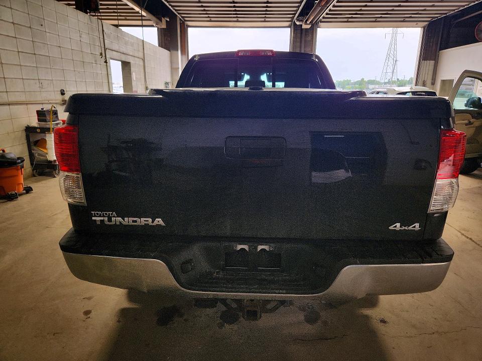 Продажа на аукционе авто 2012 Toyota Tundra, vin: 5TFUM5F1XCX032419, номер лота: 64986136