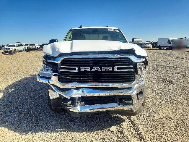 65717276 :رقم المزاد ، 3C6UR5DL1KG679159 vin ، 2019 Ram 2500 مزاد بيع