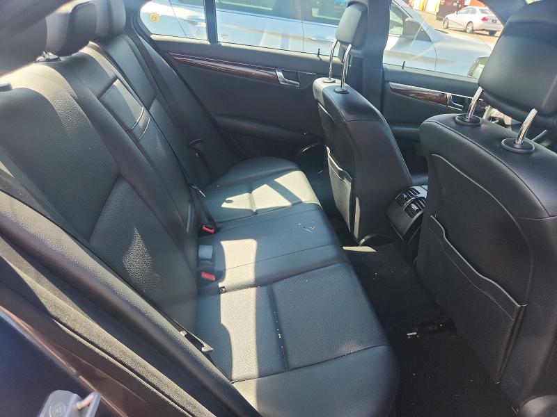 65649806 :رقم المزاد ، WDDGF8BB7AR123341 vin ، 2010 Mercedes-benz C مزاد بيع