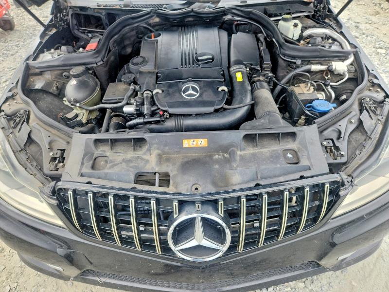 66821866 :رقم المزاد ، WDDGF4HB8CR191067 vin ، 2012 Mercedes-benz C مزاد بيع